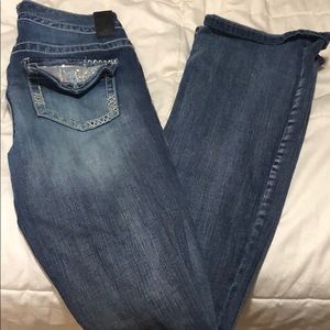 Jeans with sparkle butt pockets